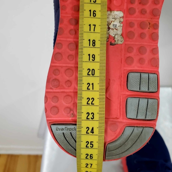 PUMA Women's Carson Runner Fashion Sneaker - Picture 12 of 12